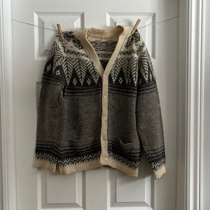 Vintage Grey Patterned Knit Winter Cardigan
